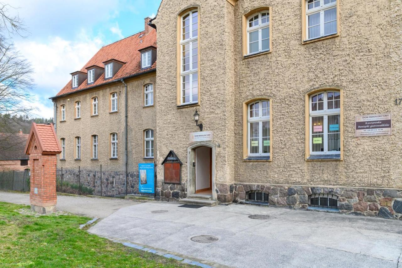 Domus Mariae Gietrzwald Hostel Exterior photo